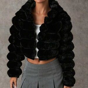 SOFT&SEXY FAUX FUR CROP JACKET